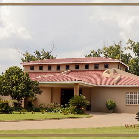 Water On Waldrift Guesthouse Vereeniging Luaran gambar